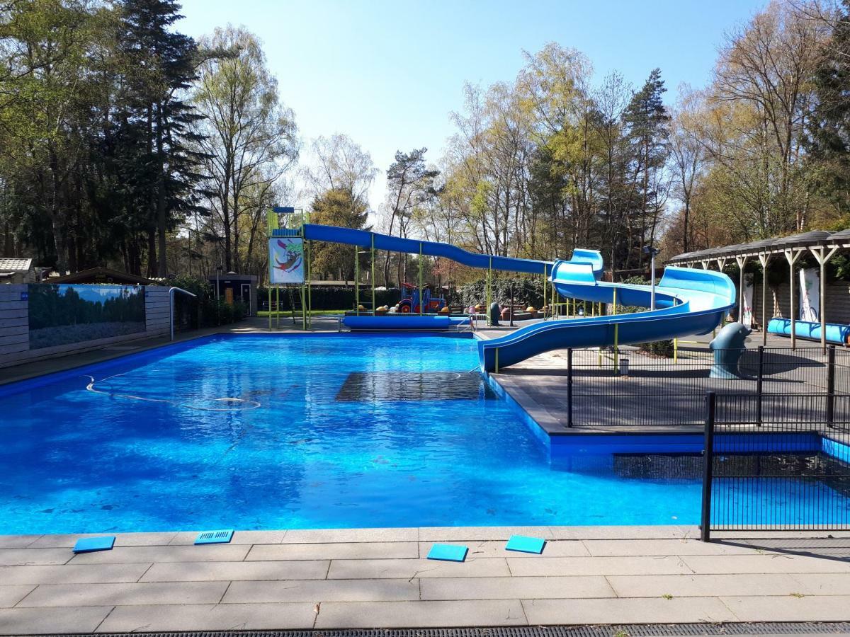 Boshuis Turquoise / Smaakvol Genieten Op De Veluwe Hoenderloo Extérieur photo