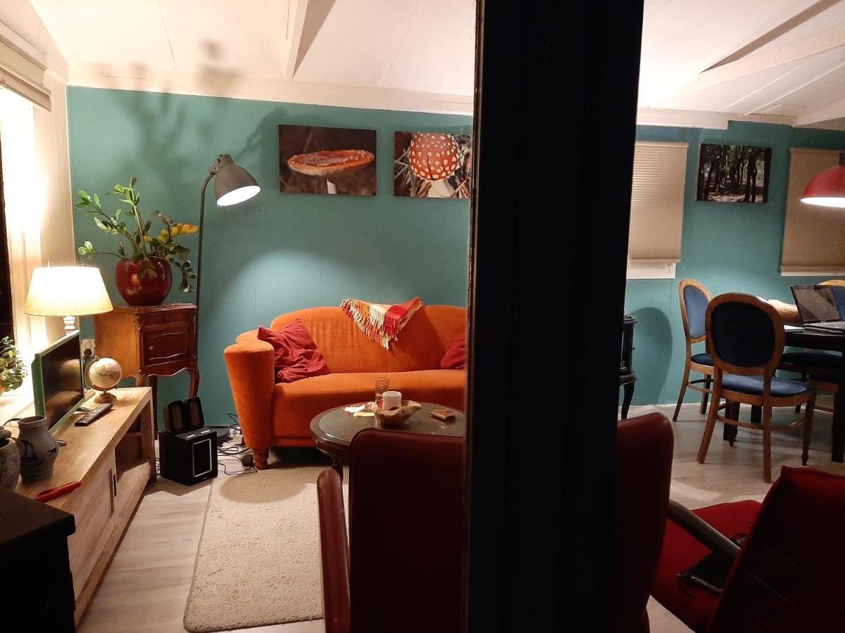 Boshuis Turquoise / Smaakvol Genieten Op De Veluwe Hoenderloo Extérieur photo